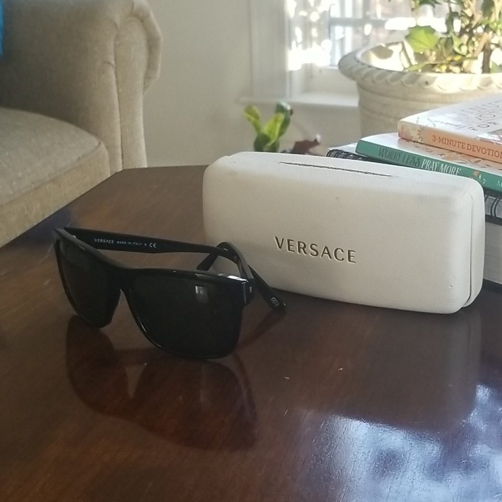 Sun Glasses - image 1